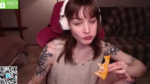 Snapshot of i_love_icecream chatting on 02/02/26, 07:45 elisabeth online show from 02/02/26, 07:45