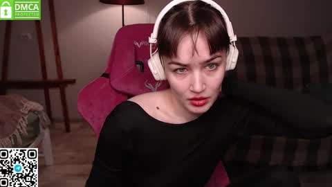 Snapshot of i_love_icecream chatting on 02/05/26, 11:37 elisabeth online show from 02/05/26, 11:37