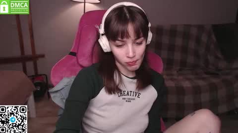 Snapshot of i_love_icecream chatting on 02/23/26, 12:57 elisabeth online show from 02/23/26, 12:57