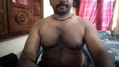 Snapshot of i_love_valerymcqueen chatting on 05/29/26, 12:14 kira..... online show from 05/29/26, 12:14