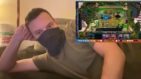 i o ro online show from 12/04/24, 06:55