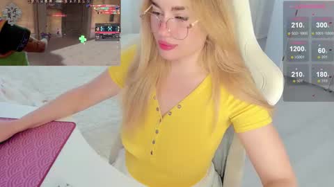 Snapshot of i_want_you_eva chatting on 10/01/25, 12:33 HiI am EvaPVT is open online show from 10/01/25, 12:33