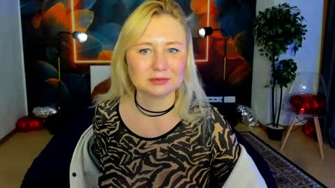 Samanta online show from 05/18/26, 01:35