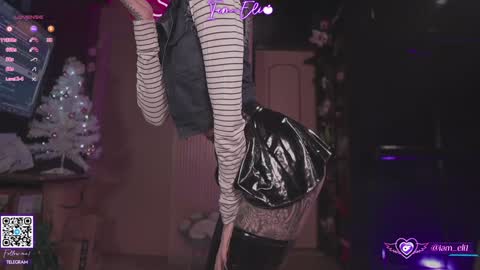       online show from 12/19/25, 01:23