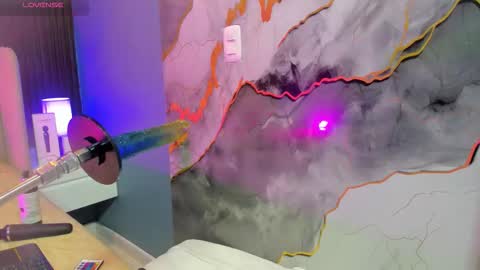 Gema online show from 12/18/25, 02:39