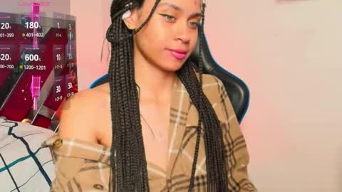 Snapshot of iam_iisabela chatting on 03/23/26, 01:31 Isa online show from 03/23/26, 01:31