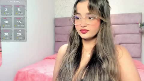 iam_lina online show from 03/28/26, 11:10