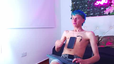 iam_lukas__ online show from 10/10/25, 04:55