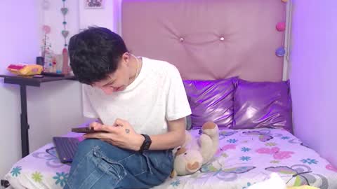 iam_lukas__ online show from 12/19/25, 03:30