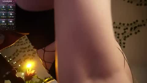 Meg  online show from 12/23/25, 09:18