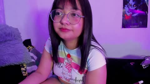 Snapshot of iam_zoechan chatting on 12/10/24, 11:00 Zoe 3 online show from 12/10/24, 11:00