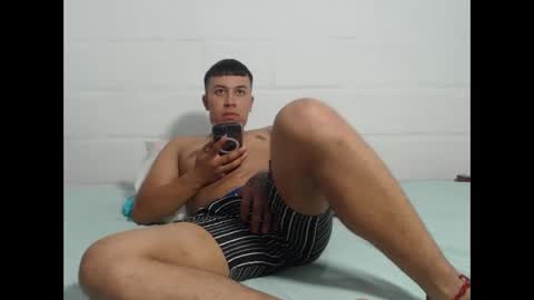 Snapshot of iambryan048 chatting on 05/20/26, 10:49 Bryan048 online show from 05/20/26, 10:49