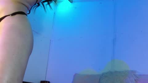 iamcataleya online show from 03/31/26, 12:12