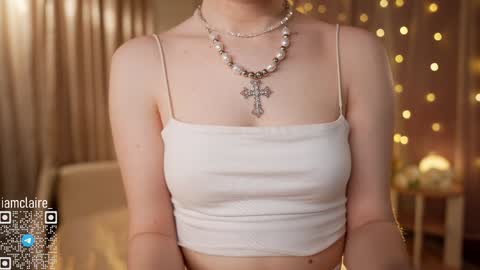 Snapshot of iamclaire_ chatting on 02/06/25, 04:03 Claire online show from 02/06/25, 04:03