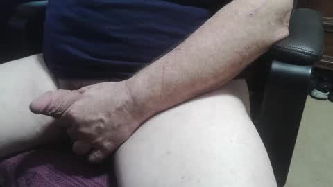 iamdevilish99 online show from 11/18/25, 06:23