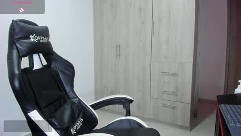 Dylan  independent model  online show from 01/30/25, 07:04