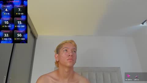 Juliiiiian online show from 11/11/25, 12:16