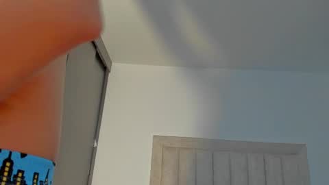 Snapshot of iamjulian_ chatting on 06/15/26, 11:34 Juliiiiian online show from 06/15/26, 11:34