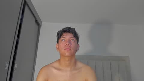 Snapshot of iamjulian_ chatting on 07/07/26, 11:14 Juliiiiian online show from 07/07/26, 11:14