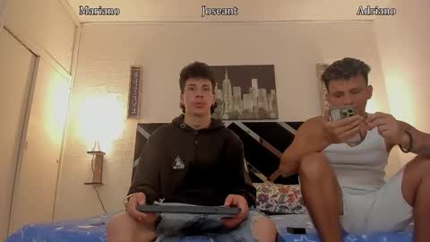 Mariano online show from 10/10/25, 04:11