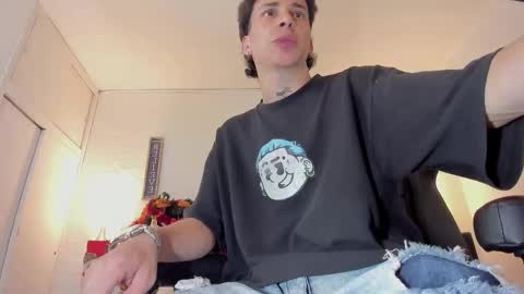 Mariano online show from 12/17/25, 03:34