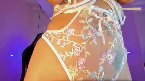 Nayuta online show from 11/15/25, 03:26