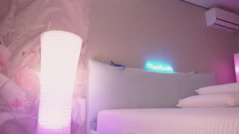 Nina  online show from 02/14/26, 06:59