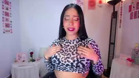 Camila online show from 07/28/26, 04:41