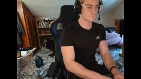 iamtommyparker online show from 01/15/26, 06:33