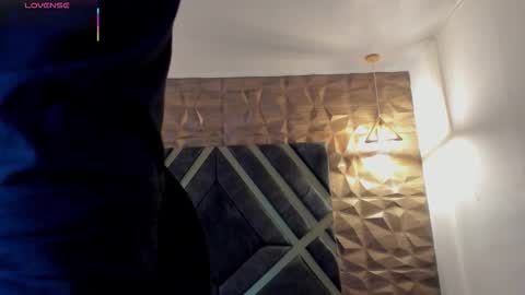 IAN CASTILLO online show from 03/28/26, 11:10