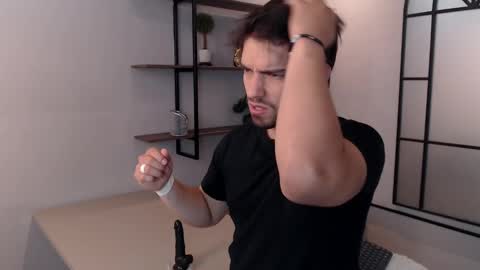 Ian Davis online show from 01/28/25, 09:40