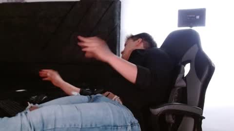 Ian Davis online show from 04/17/26, 08:56