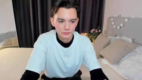 ian online show from 02/08/26, 05:44