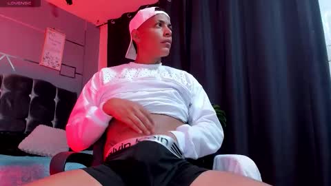 IAN LEIN online show from 12/01/25, 03:22