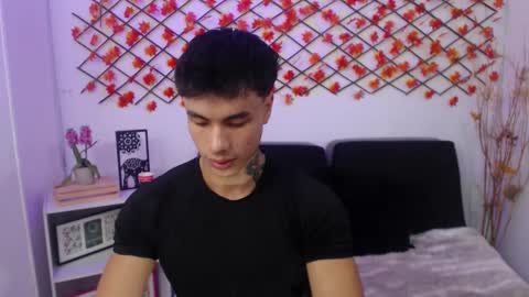 Snapshot of ian_west chatting on 02/22/26, 02:15 Ian online show from 02/22/26, 02:15