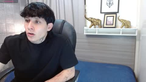 ian online show from 10/30/25, 10:32