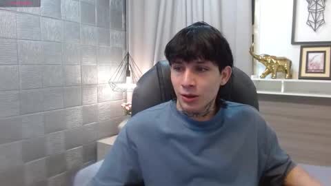 ian online show from 11/14/25, 04:55