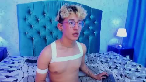 ian  online show from 03/04/25, 05:53