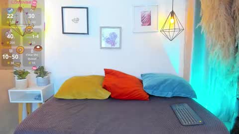 ian  online show from 09/28/25, 03:01