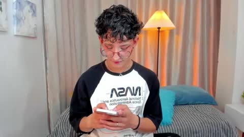 ian  online show from 02/25/26, 03:27