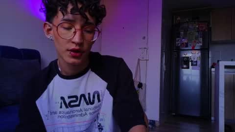 Snapshot of iangel_ chatting on 03/19/26, 10:47 ian online show from 03/19/26, 10:47