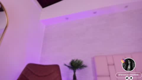 I A R A   online show from 01/30/25, 03:29