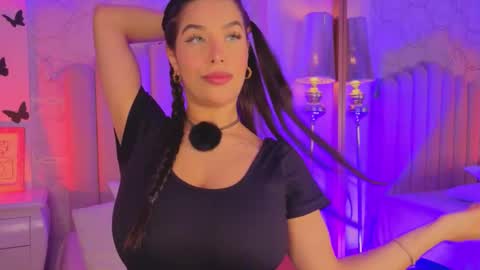  iara smith  online show from 02/25/26, 11:53