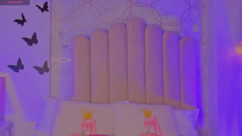  iara smith  online show from 03/18/26, 11:35