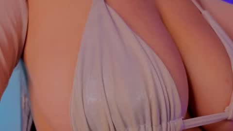 Snapshot of iara_smith_ chatting on 04/24/26, 11:45 iara smith online show from 04/24/26, 11:45