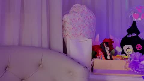 Snapshot of iara_smith_ chatting on 05/11/26, 04:04 iara smith online show from 05/11/26, 04:04