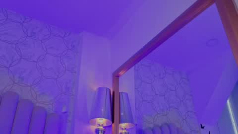 Snapshot of iara_smith_ chatting on 06/03/26, 02:33 iara smith online show from 06/03/26, 02:33