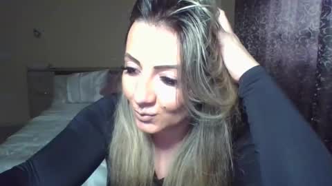 Yasmine online show from 01/13/26, 12:10