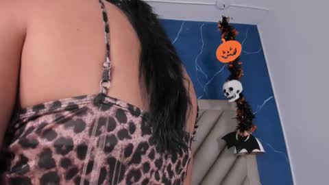 ibbie_ online show from 10/30/25, 12:17