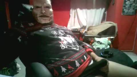 Snapshot of ibs666 chatting on 12/26/24, 01:40 ibs666 online show from 12/26/24, 01:40